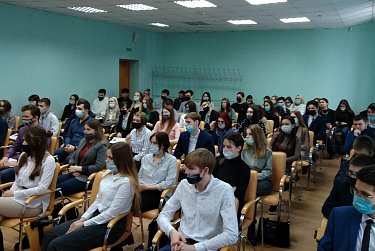 Студентам – об известном политике, депутате